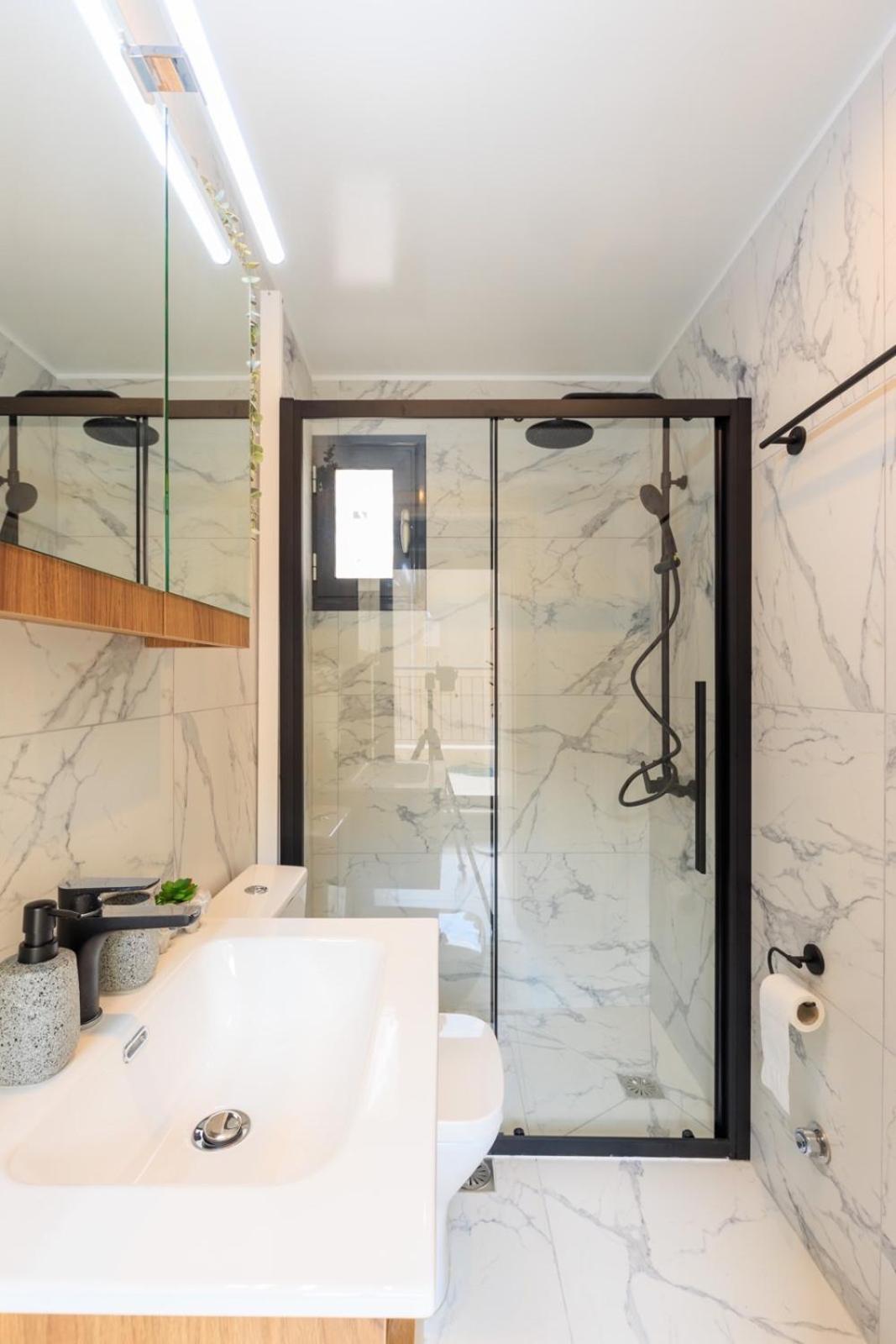 Aiolos Super Lux Suite Jucuzzi Nea Smyrni Centre 아테네 외부 사진