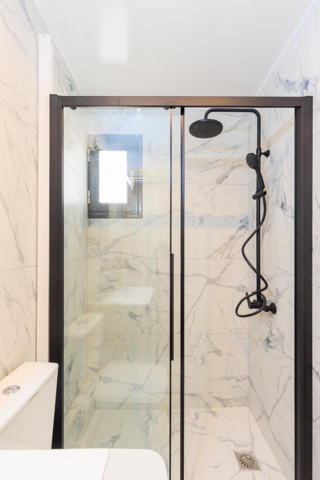 Aiolos Super Lux Suite Jucuzzi Nea Smyrni Centre 아테네 외부 사진