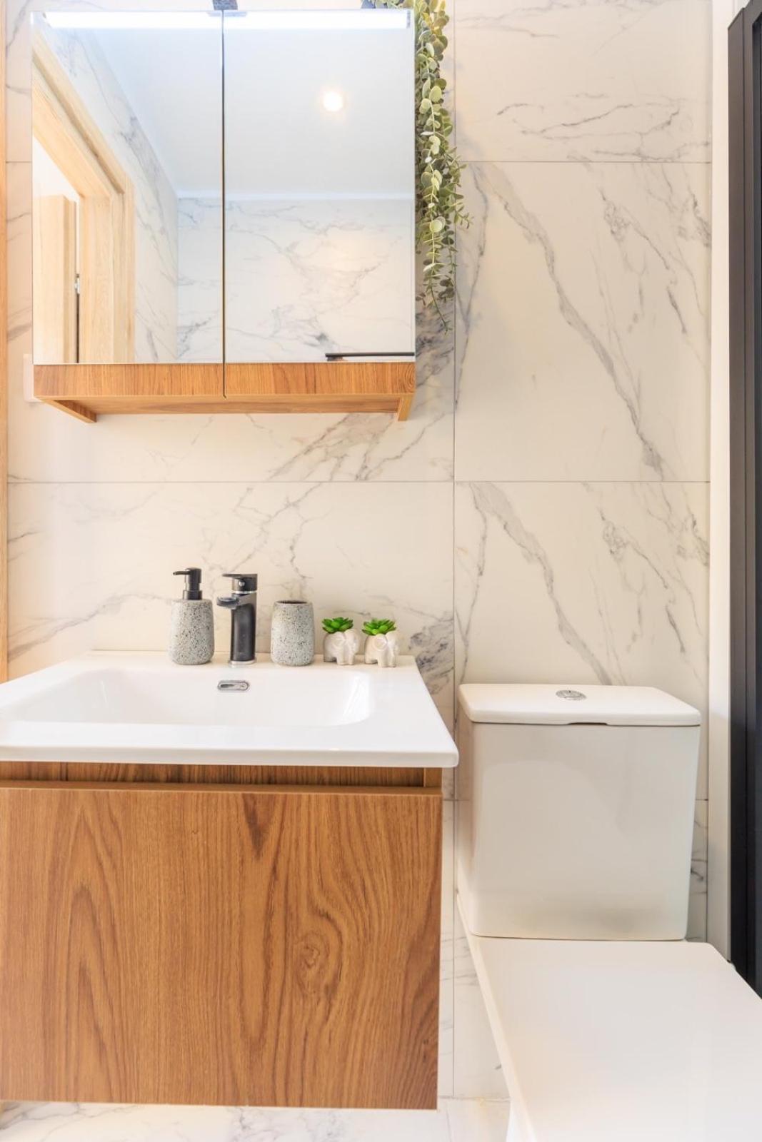 Aiolos Super Lux Suite Jucuzzi Nea Smyrni Centre 아테네 외부 사진