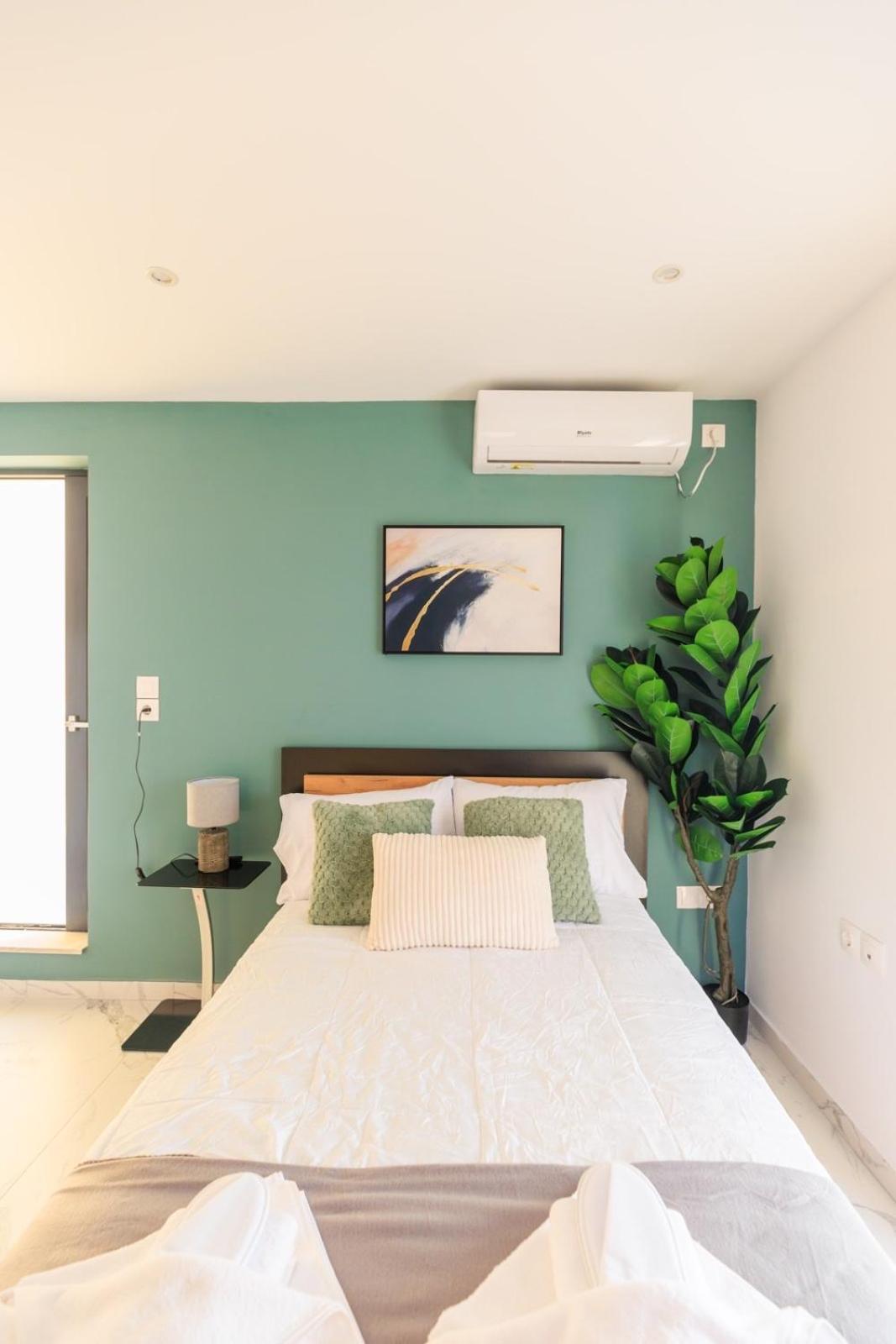 Aiolos Super Lux Suite Jucuzzi Nea Smyrni Centre 아테네 외부 사진