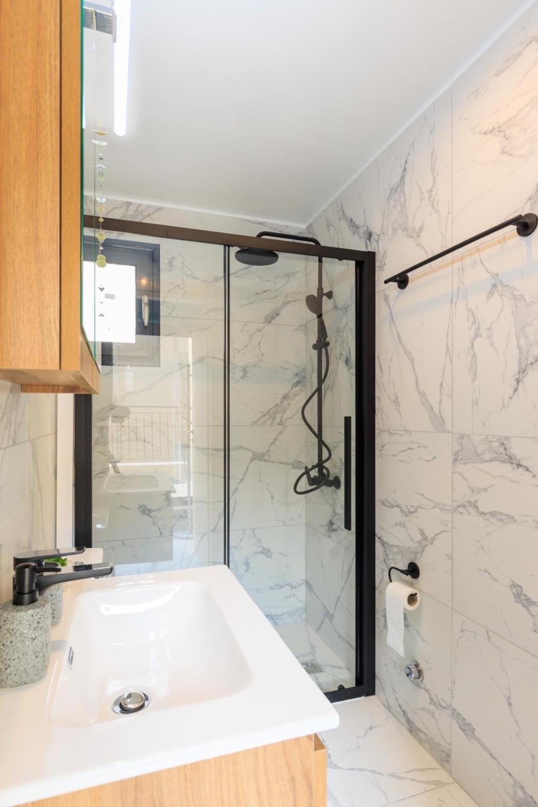 Aiolos Super Lux Suite Jucuzzi Nea Smyrni Centre 아테네 외부 사진