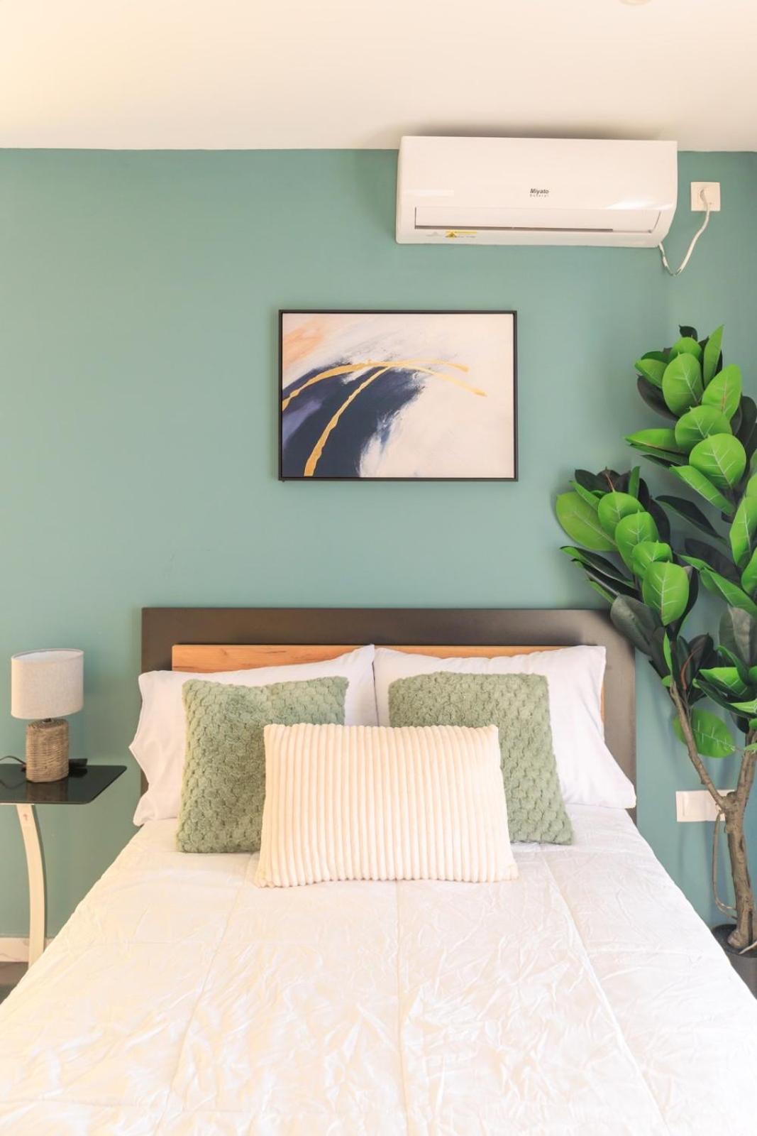 Aiolos Super Lux Suite Jucuzzi Nea Smyrni Centre 아테네 외부 사진